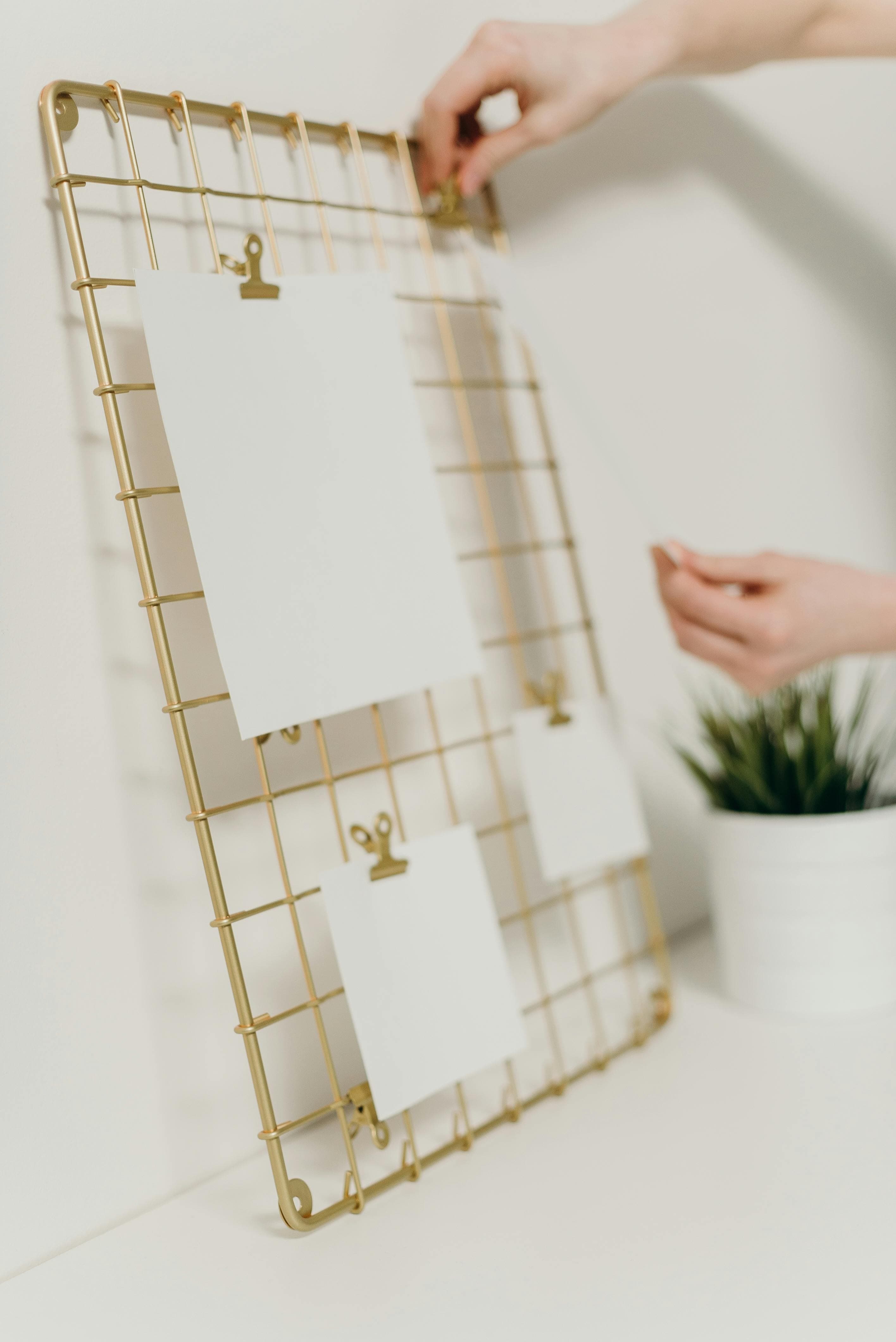 Minimal Metal Clipboard
